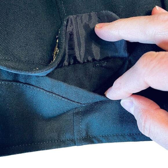 Vintage 90s Liz wear Petite Black and gold embroidered beaded vest - Picture 9 of 11